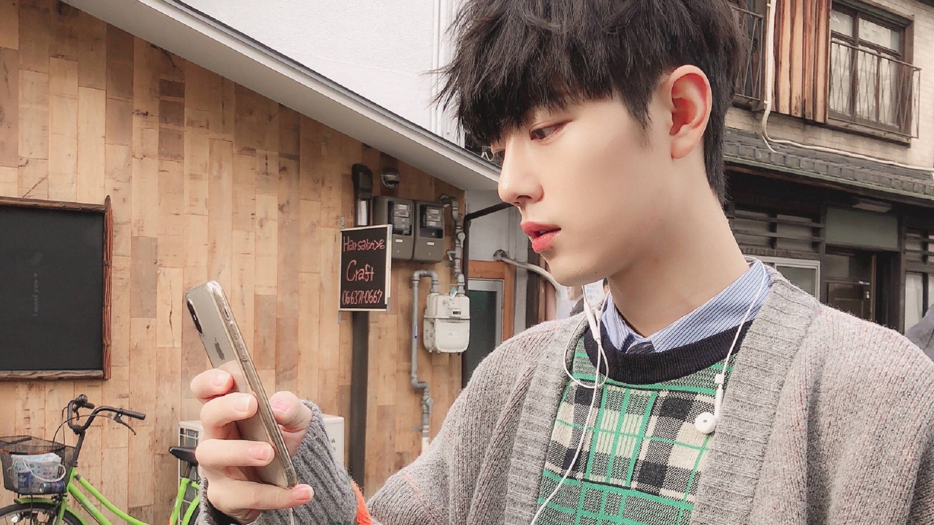 林丹回应退役后生活称更自由了,林丹退役后打球